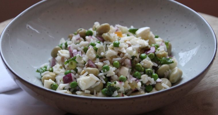 Notenrijstsalade met citroendressing