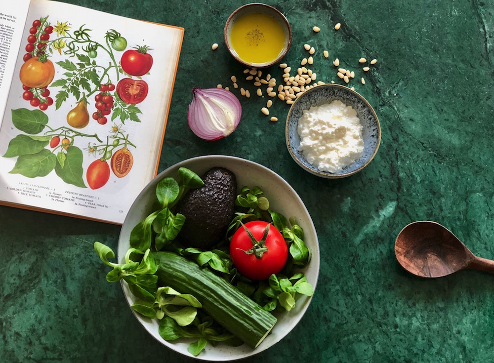 ingredienten salade mosterd witte wijn azijn dressing