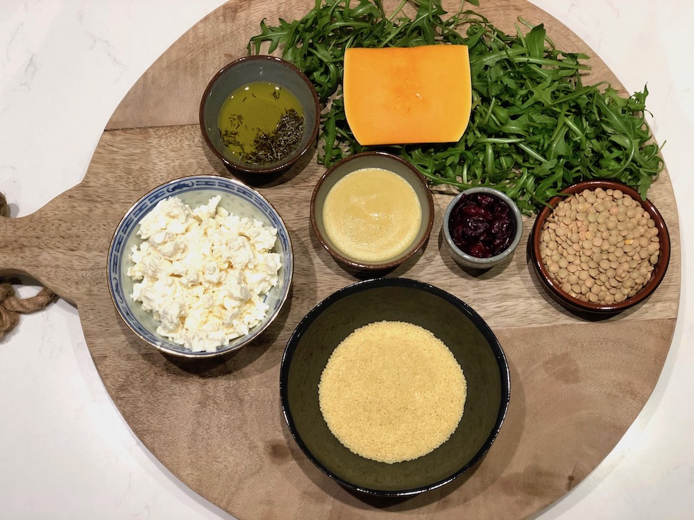 ingrediënten kleurrijke pompoen linzen salade